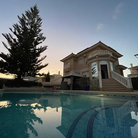 Villa Rojales